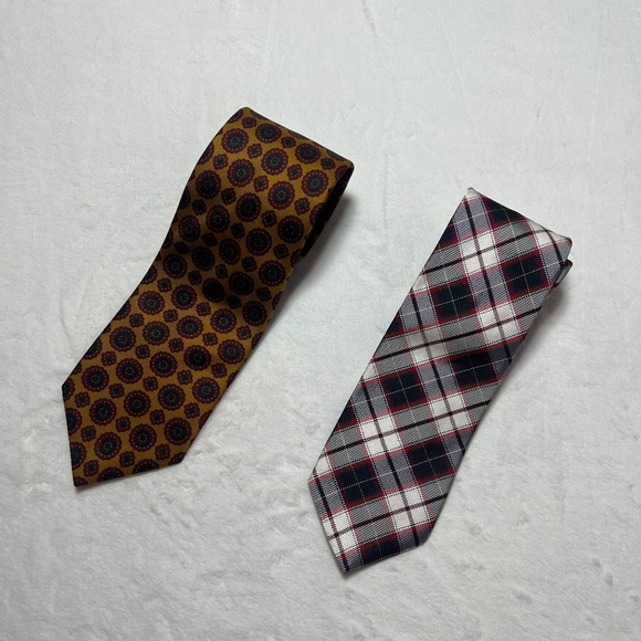 2 Brooks Brothers Mens tie - Picture 1 of 6
